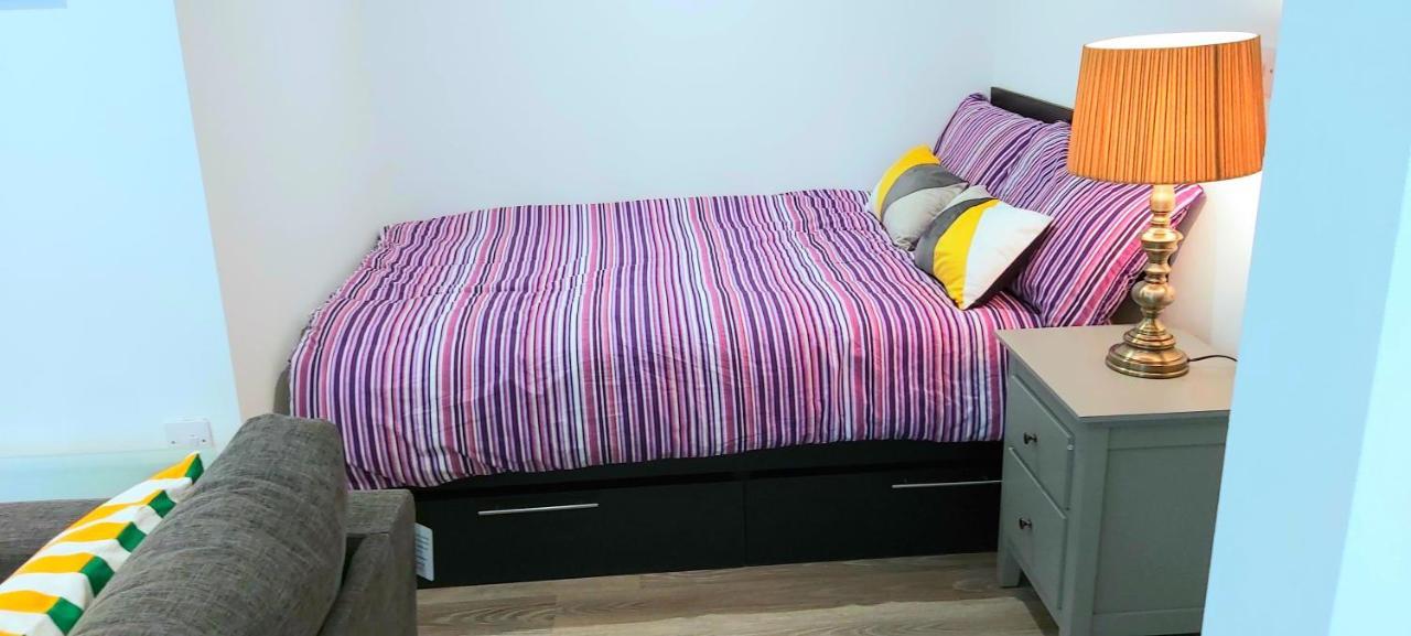 Lovely Studio Apartment Sheffield City Centre - Netflix, Wifi, Digital Tv ภายนอก รูปภาพ