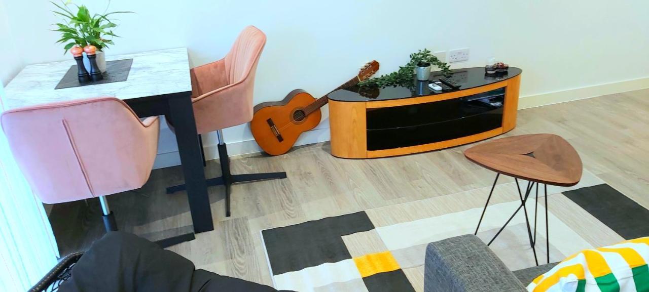 Lovely Studio Apartment Sheffield City Centre - Netflix, Wifi, Digital Tv ภายนอก รูปภาพ