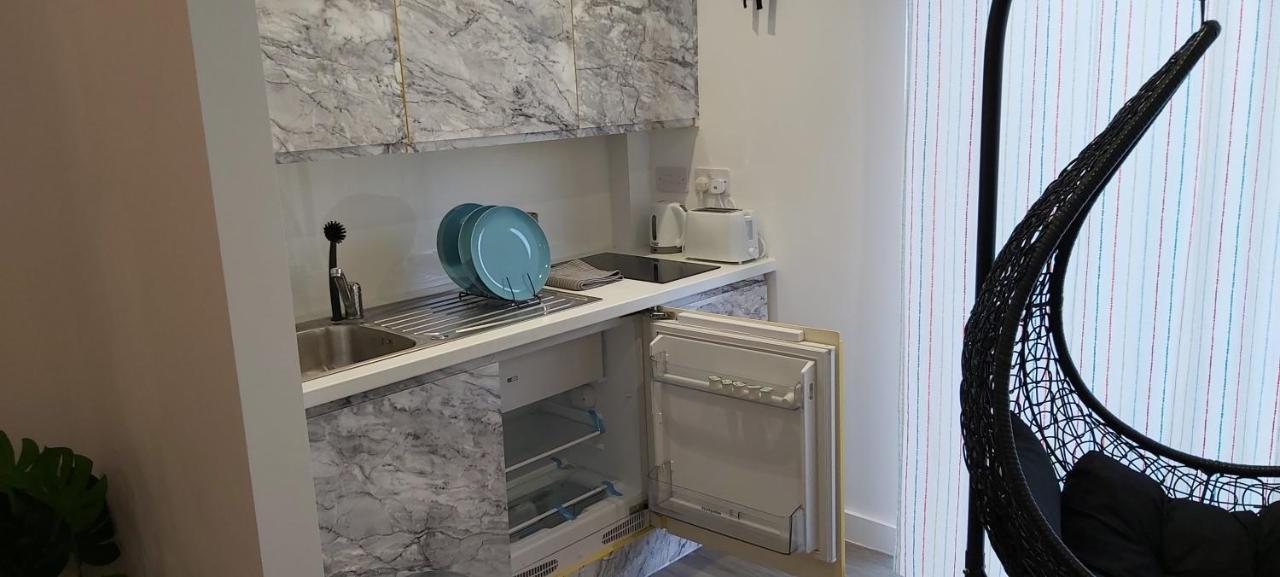Lovely Studio Apartment Sheffield City Centre - Netflix, Wifi, Digital Tv ภายนอก รูปภาพ